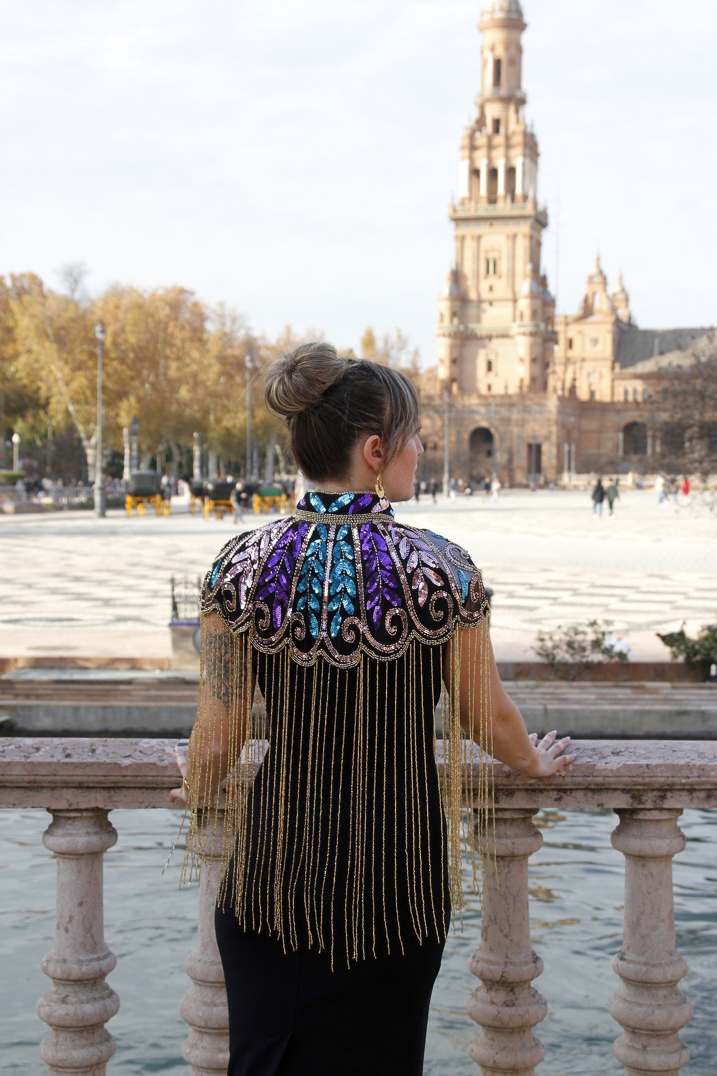 Capa de Fiesta Dorada