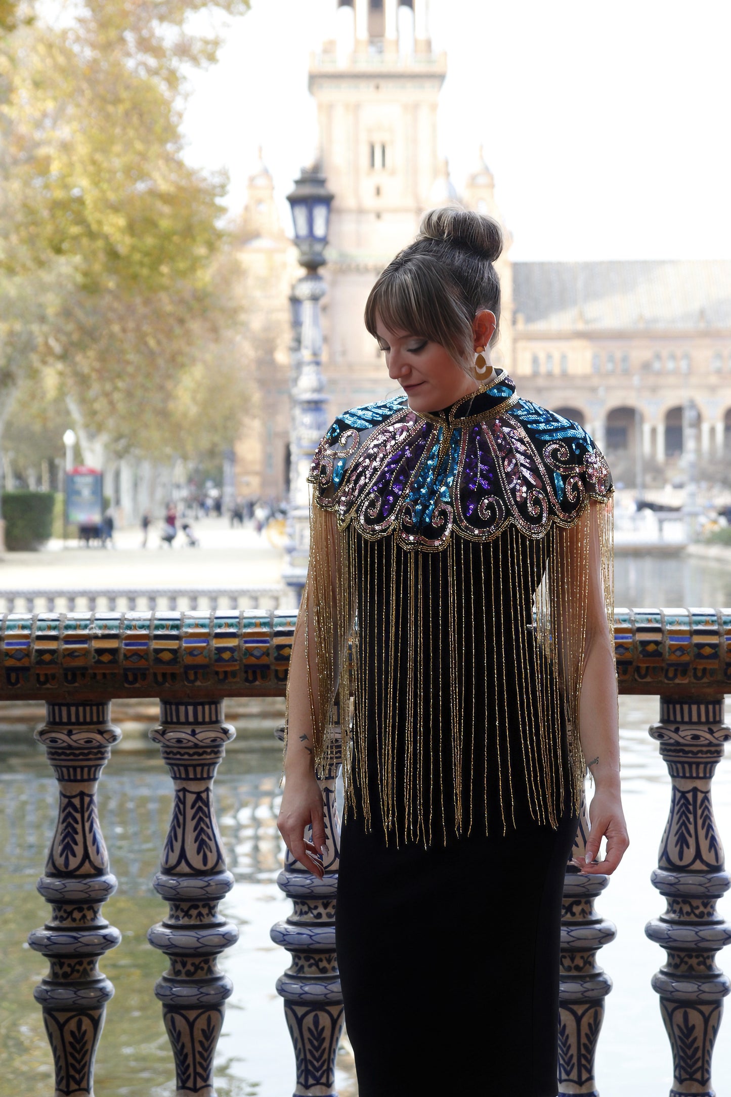 Capa de Fiesta Dorada