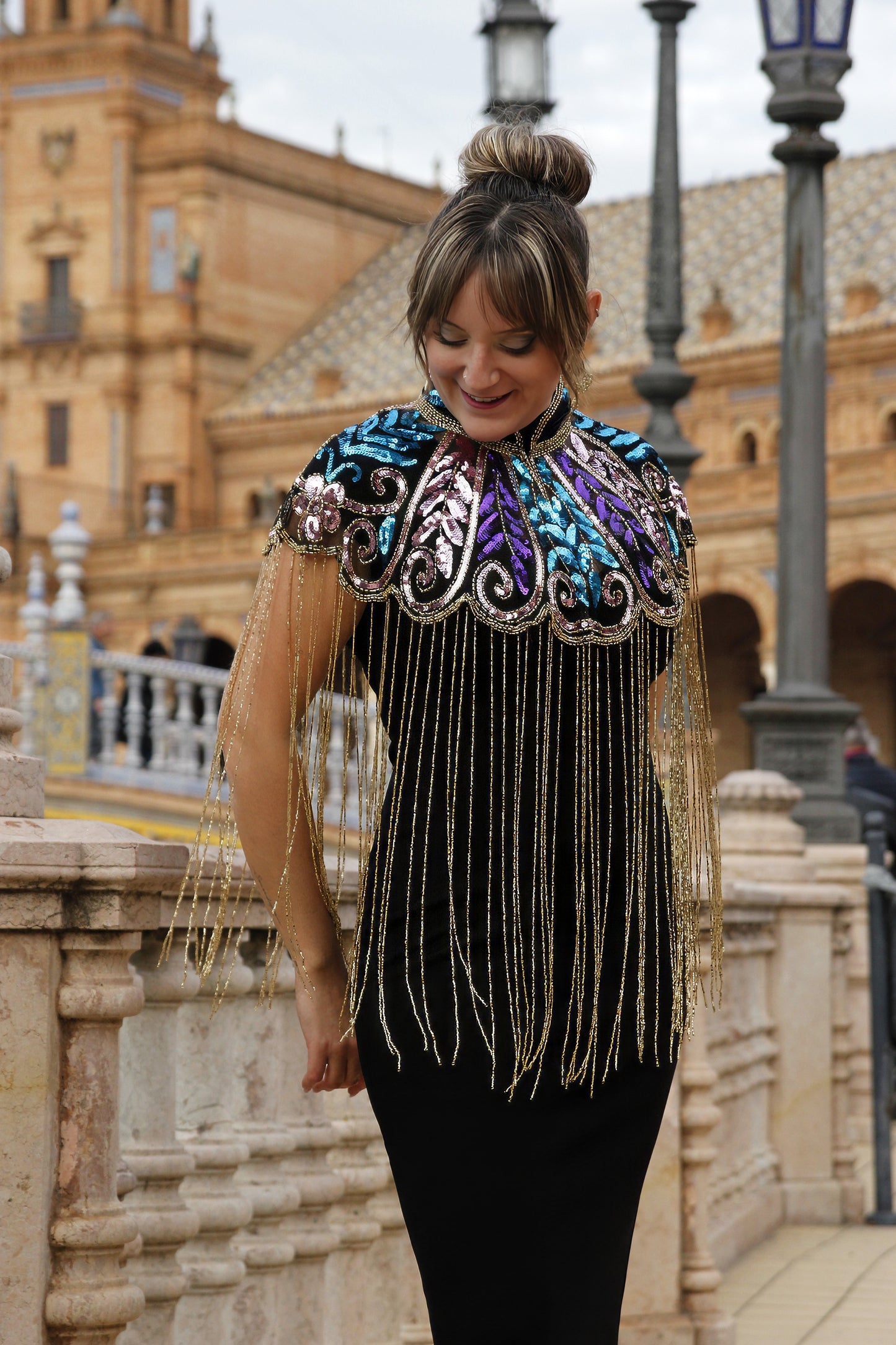 Capa de Fiesta Dorada